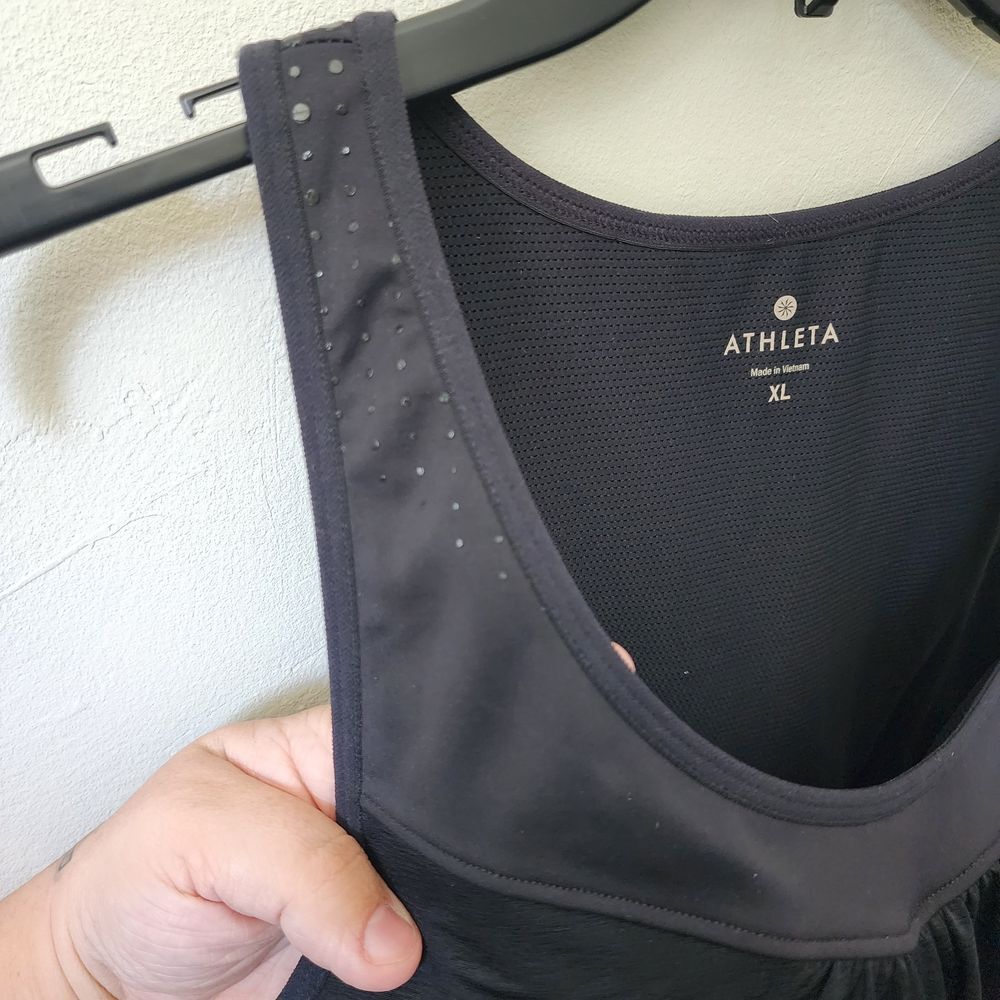 Athleta Black Tank Top Size XL - Picture 2 of 4